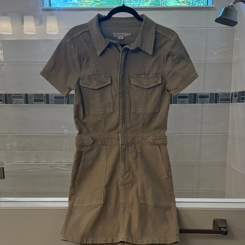 Good American Tan Utility Jean Dress with zip up and buttons. Size Medium - Picture 4 of 11